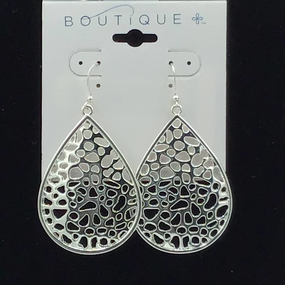 Filigree Silver Tear Drop Earrings - Picture 3 of 4